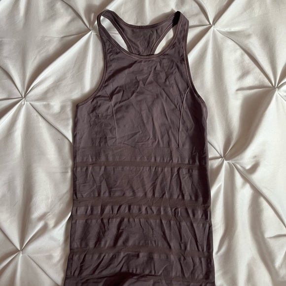 Lululemon racer back workout tank size US2 - Picture 1 of 4